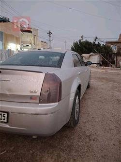 کرایسلەر 300
